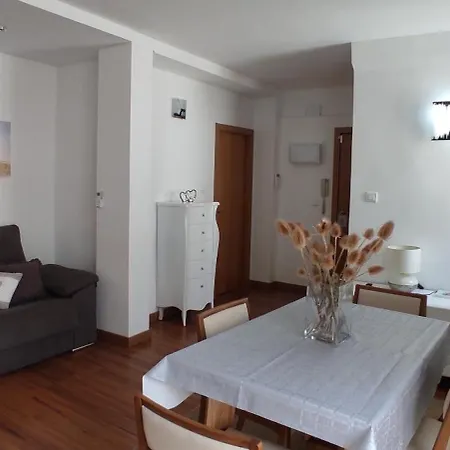 Daire Mi Pequena Terraza